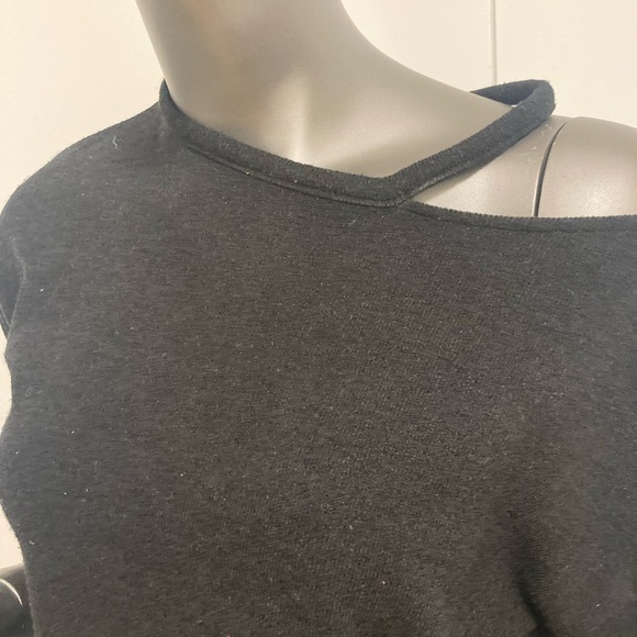 ASOS Cold shoulder sweater - Picture 2 of 3